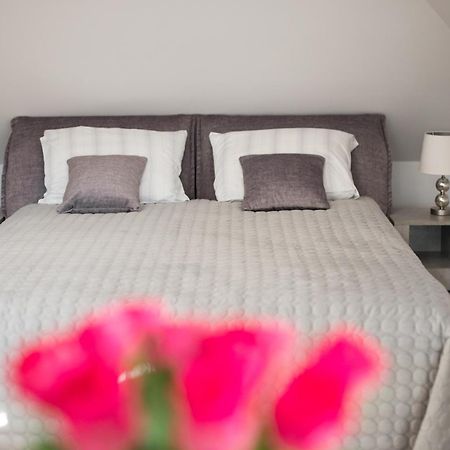 Petro Delux Apartments คอนัส ภายนอก รูปภาพ