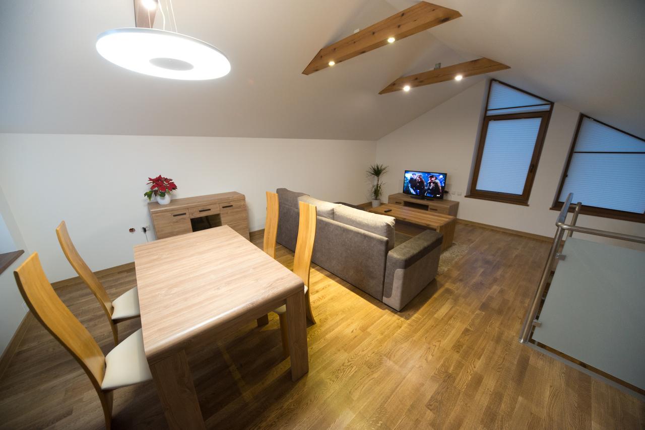Petro Delux Apartments คอนัส ภายนอก รูปภาพ