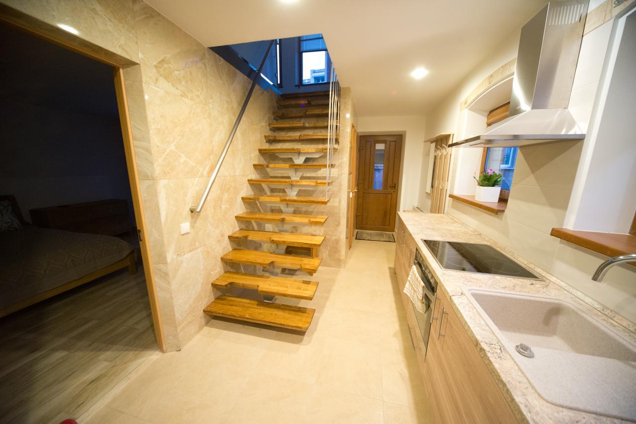 Petro Delux Apartments คอนัส ภายนอก รูปภาพ